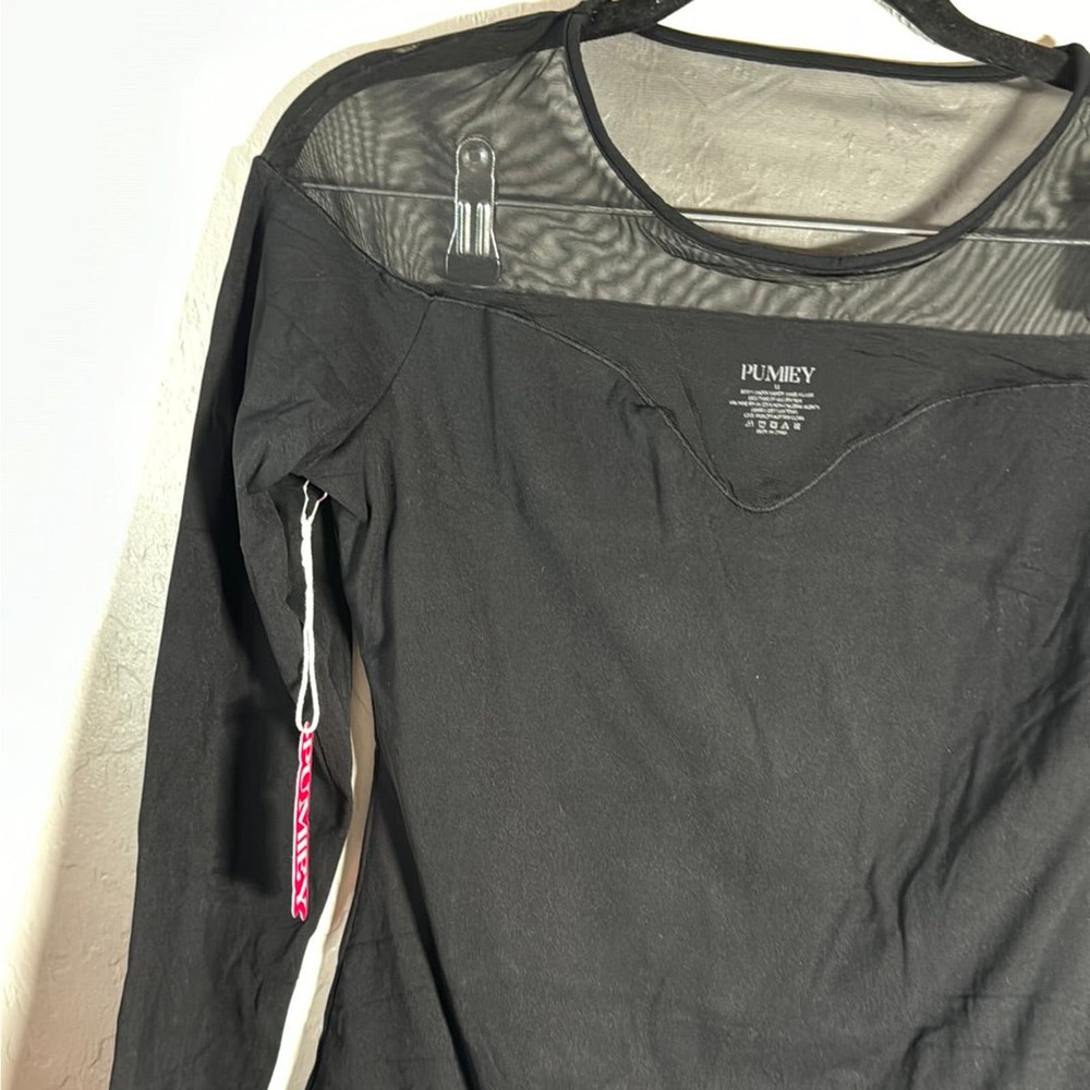 Black Long-Sleeve Mesh Yoke Bodysuit - Picture 3 of 5
